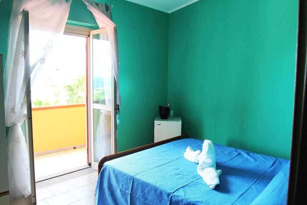 A Turri Hotel Capo Vaticano Szoba fotó